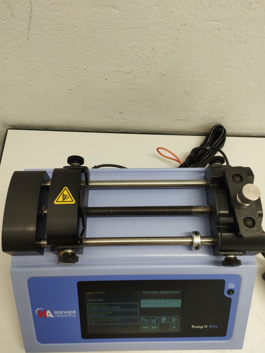 Accessori da laboratorio: Harvard Pump Model 11 Elite Syringe Pumpe – Usato da Niederdorf venduto da LeptonAG_Labor 3