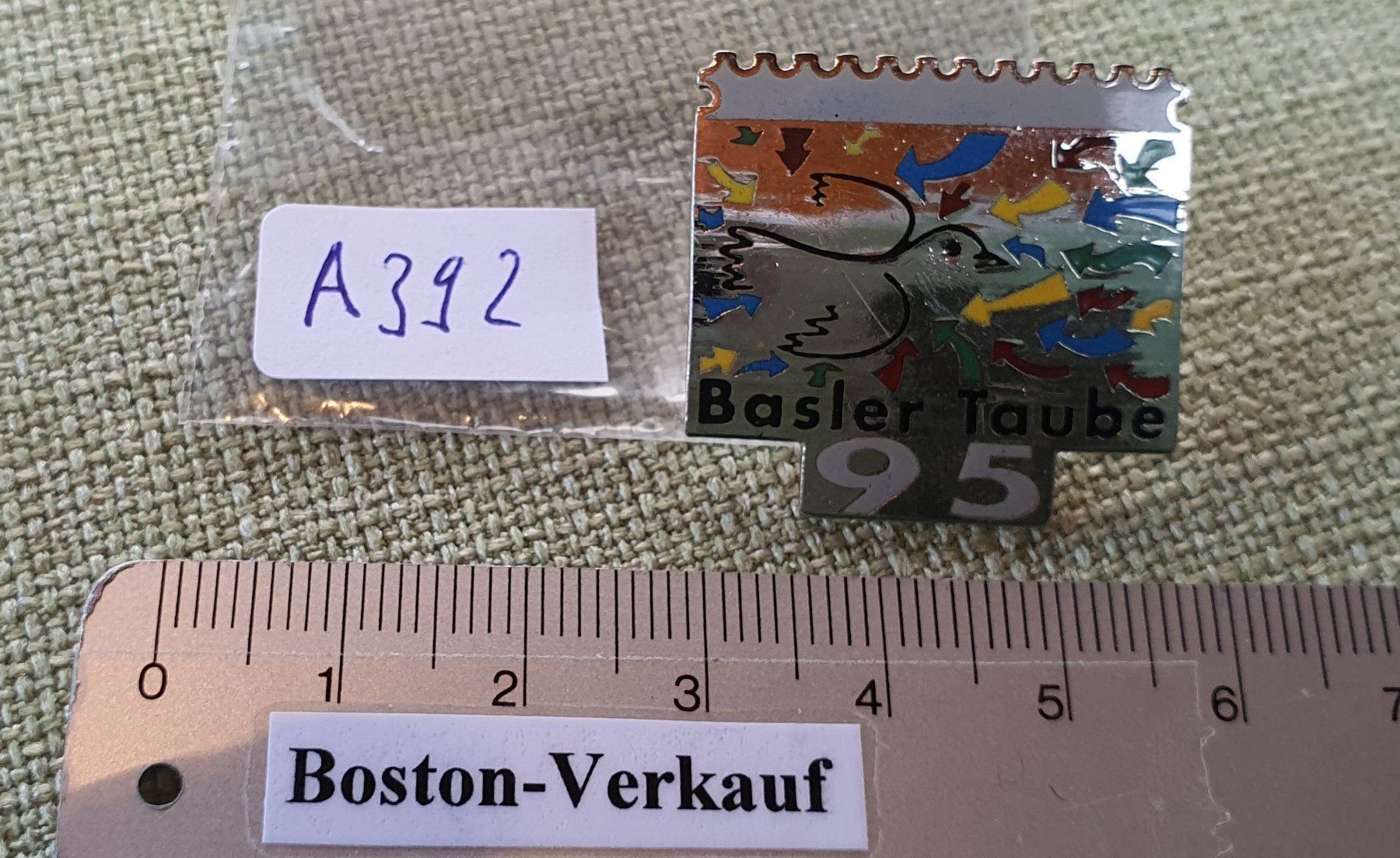 Pins: A392 - Pin Briefmarke Basler Taube 1995 – D'occasion à Reinach BL par Boston-Verkauf 5