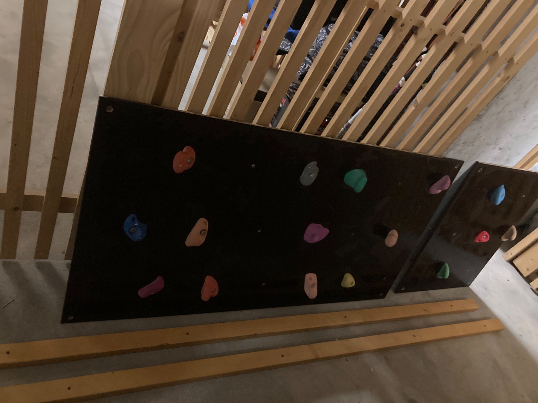 Pareti & prese d'arrampicata: Kletterwand – Usato da Zürich venduto da Tanikole 3
