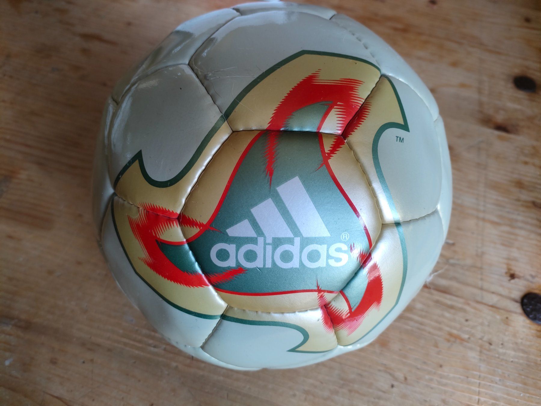 Adidas Bälle: FIFA World Cup 2002 - Official Matchball – Neu (gemäss Beschreibung) aus Romanshorn von Kattamaran