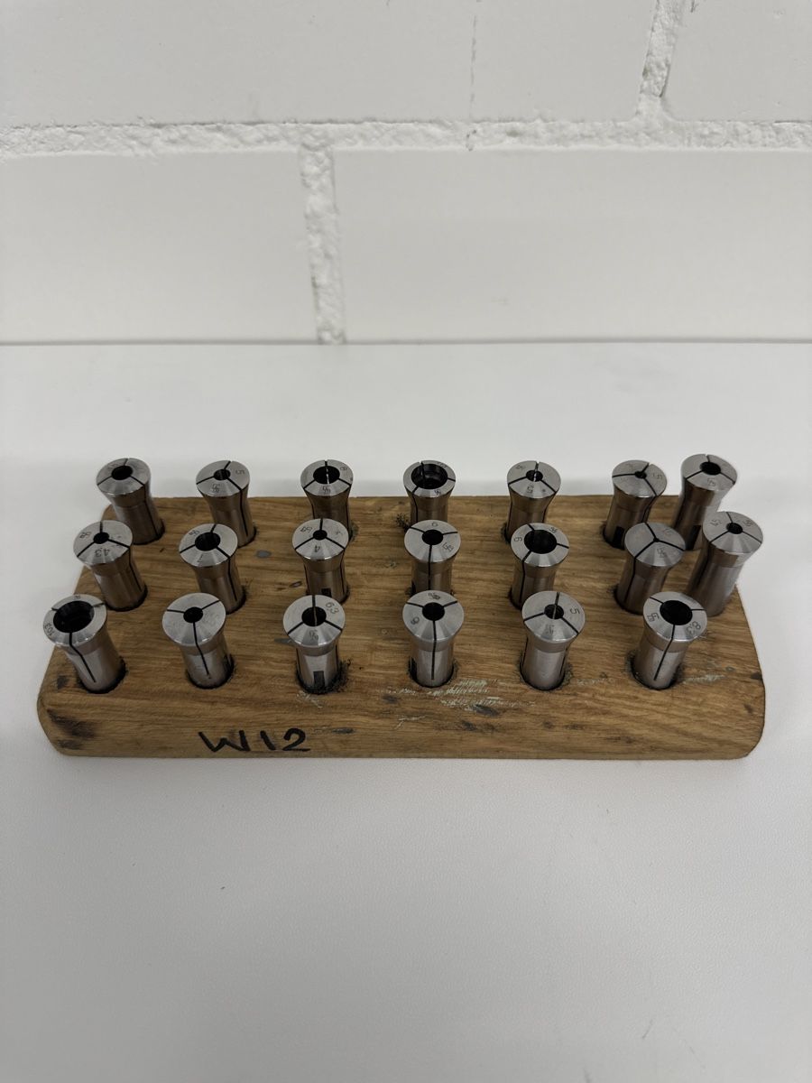 Pinze: Lot de 20 pinces de serrage W12 – Usato da Aarberg venduto da SNMachines 1