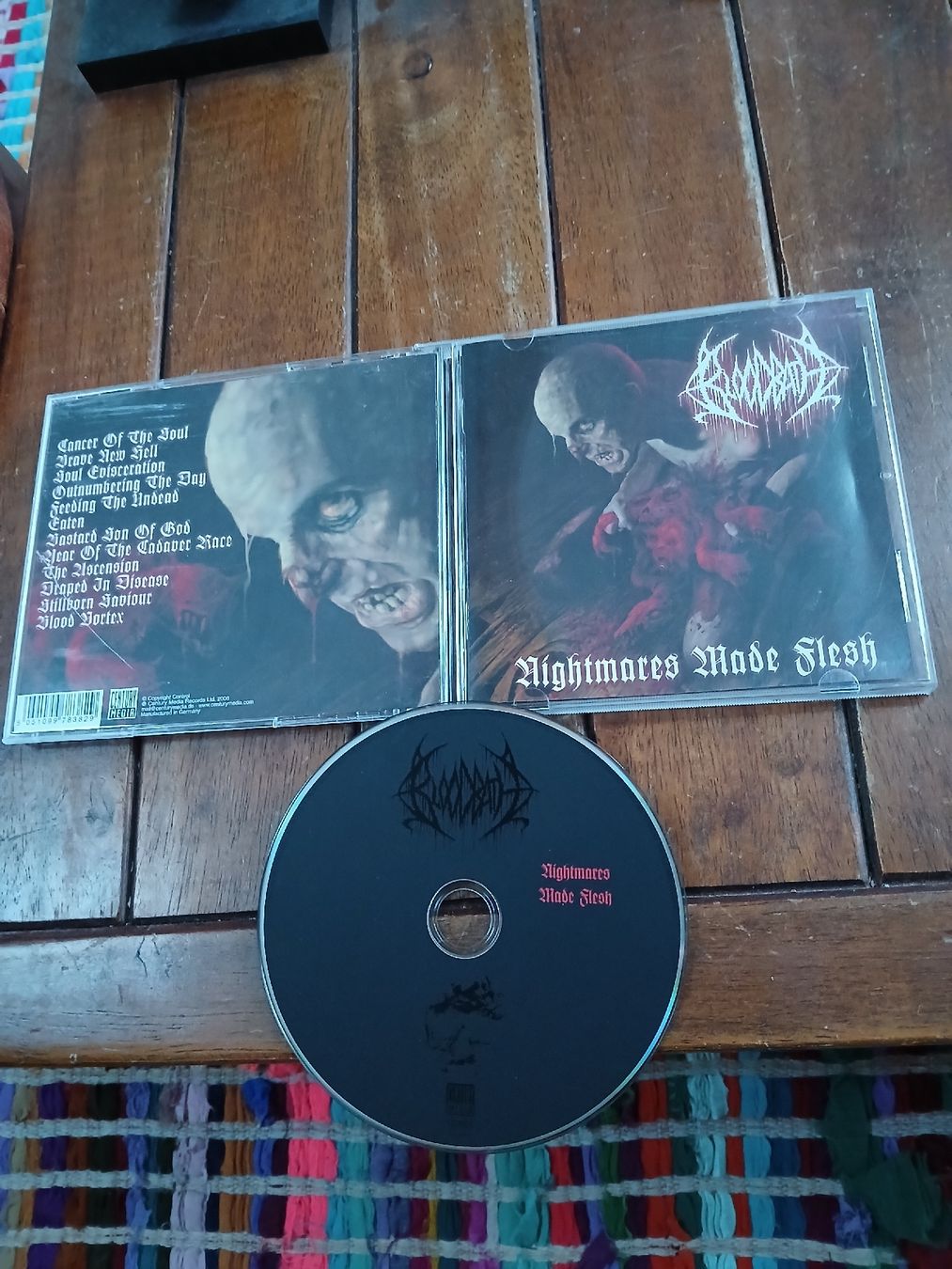 CD: bloodbath - night... – Usato da St-Cergue venduto da VeganWarrior