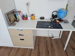 Ikea Schreibtisch 