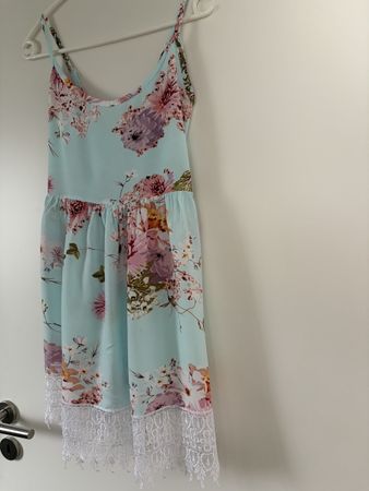 Kleid Sommerkleid Blumenmuster Tuerkis Grösse S