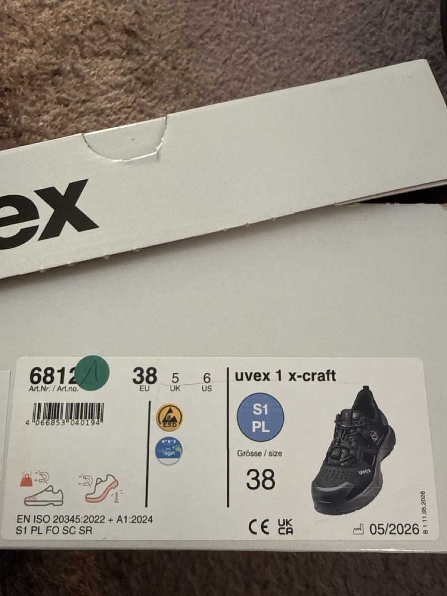 Uvex Chaussures femmes: Uvex Sicherheitsschuhe – Neuf (Voir description) à Jona par fluber92 1