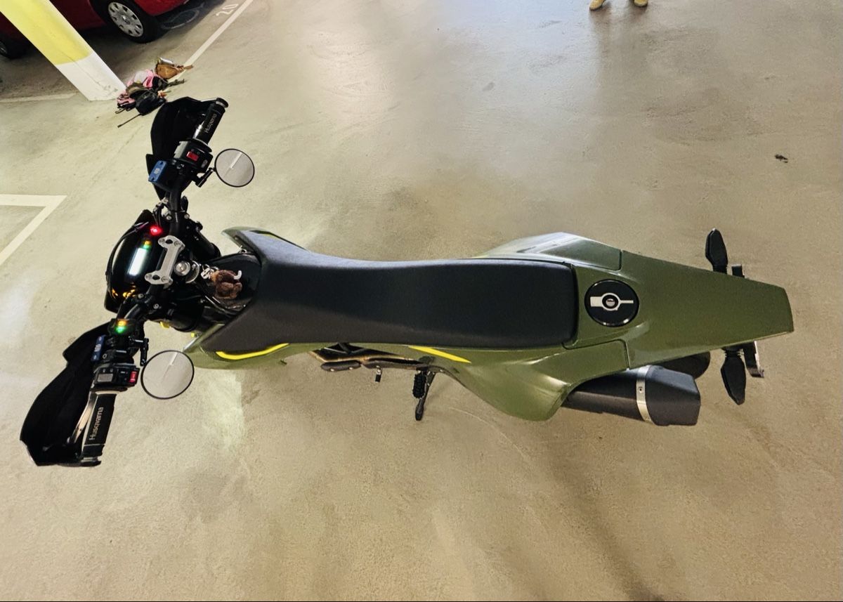 Husqvarna Strada: Husqvarna 701 Supermoto – Nuovo (secondo la descrizione) da Muri AG venduto da Niklasd00 8