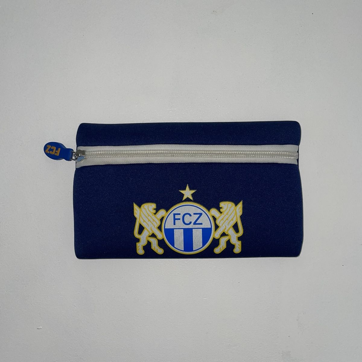 Astucci : FC Zürich Necessaire / Etui – Nuovo (secondo la descrizione) da Mülligen venduto da d.elen402
