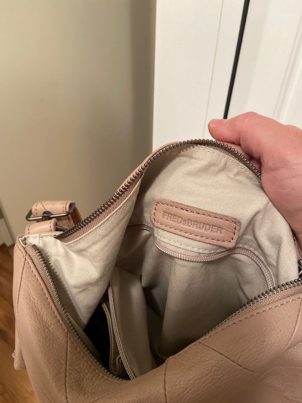 Borse da donna: FREDsBRUDER Ledertasche Pouder-Rosa – Nuovo (secondo la descrizione) da Klingnau venduto da jazz065 6