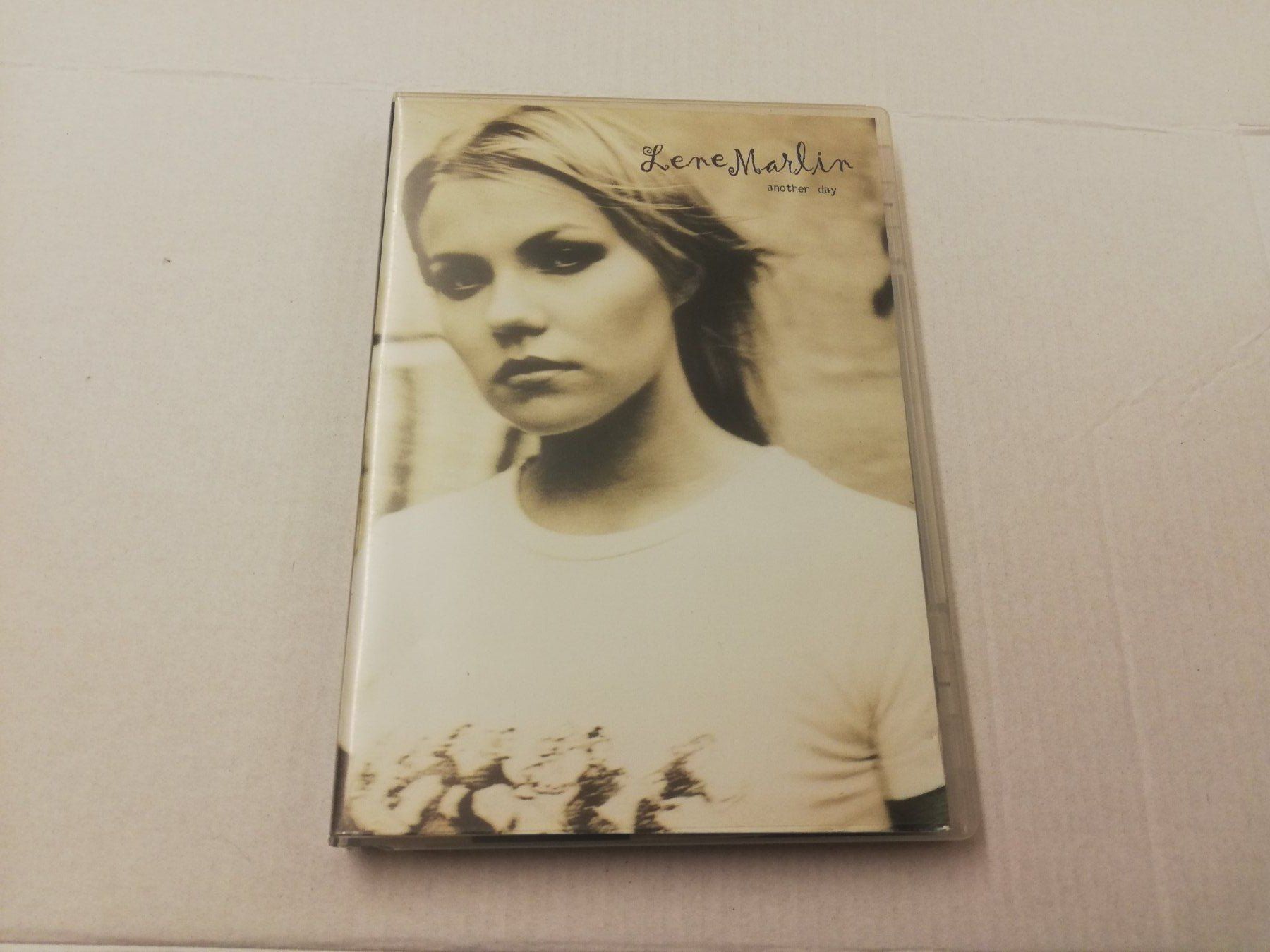 Tutti i DVDs: LENE MARLIN - ANOTHER DAY (DVD) – Usato da Bern venduto da Vinylsound.ch