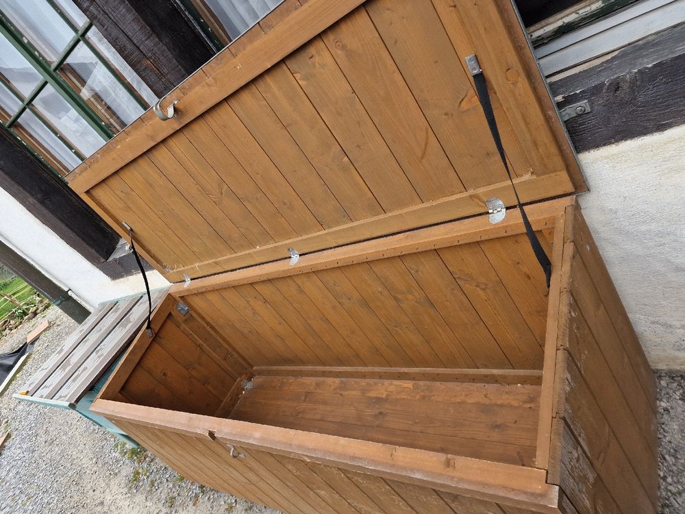 Holz Truhe für Garten, Balkon oder Terrasse, Top! (Gebraucht) in Ramsen für CHF 64 – nur Abholung auf Ricardo kaufen