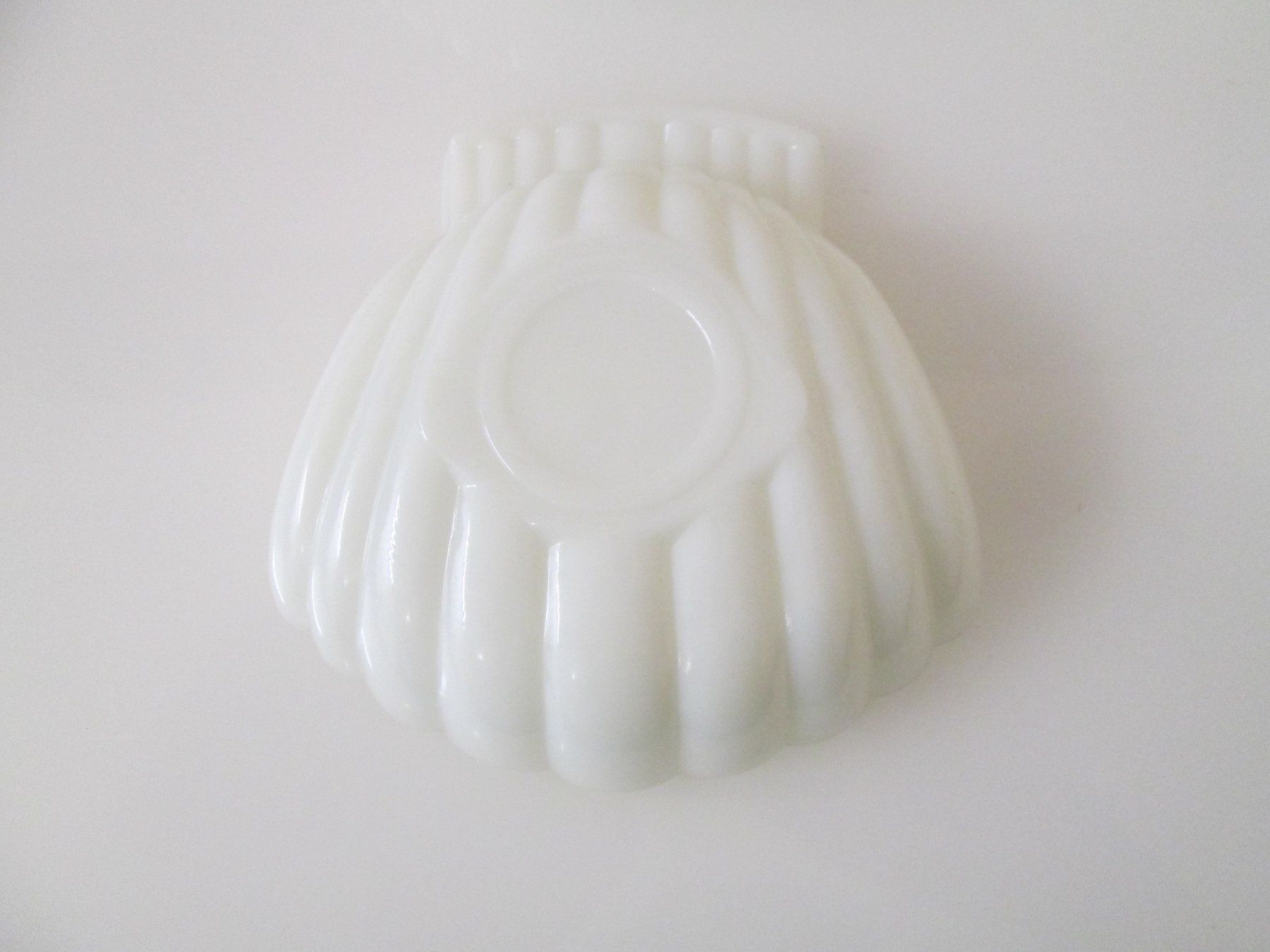 Teller: 5  Teller in Muschelform.Neu – Gebraucht aus Movelier von ddomenika 1
