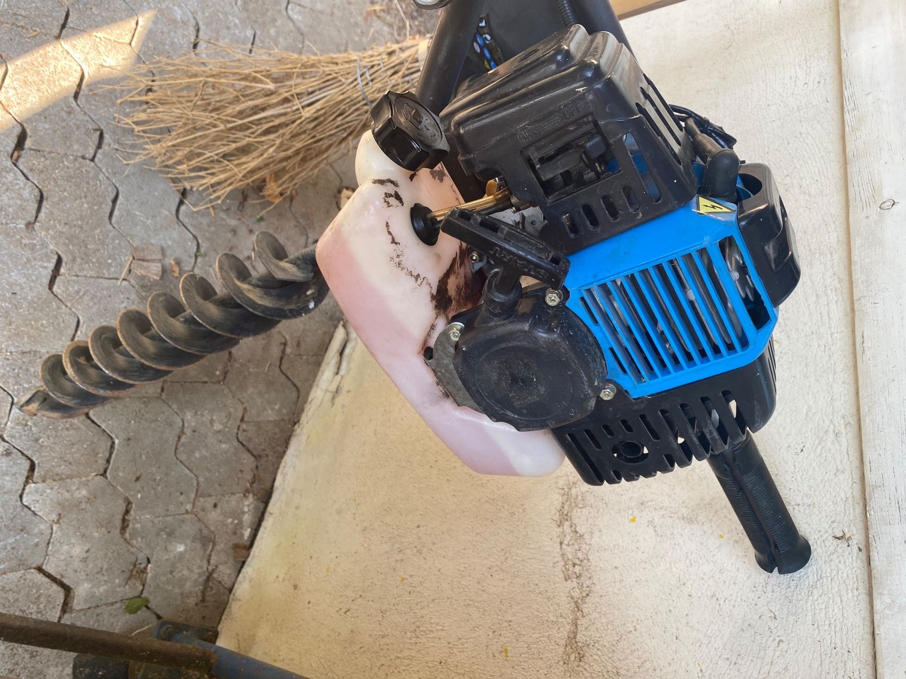 Toutes les machines: Erdbohrer "Güde" – D'occasion à Biezwil par Feldlerche 2