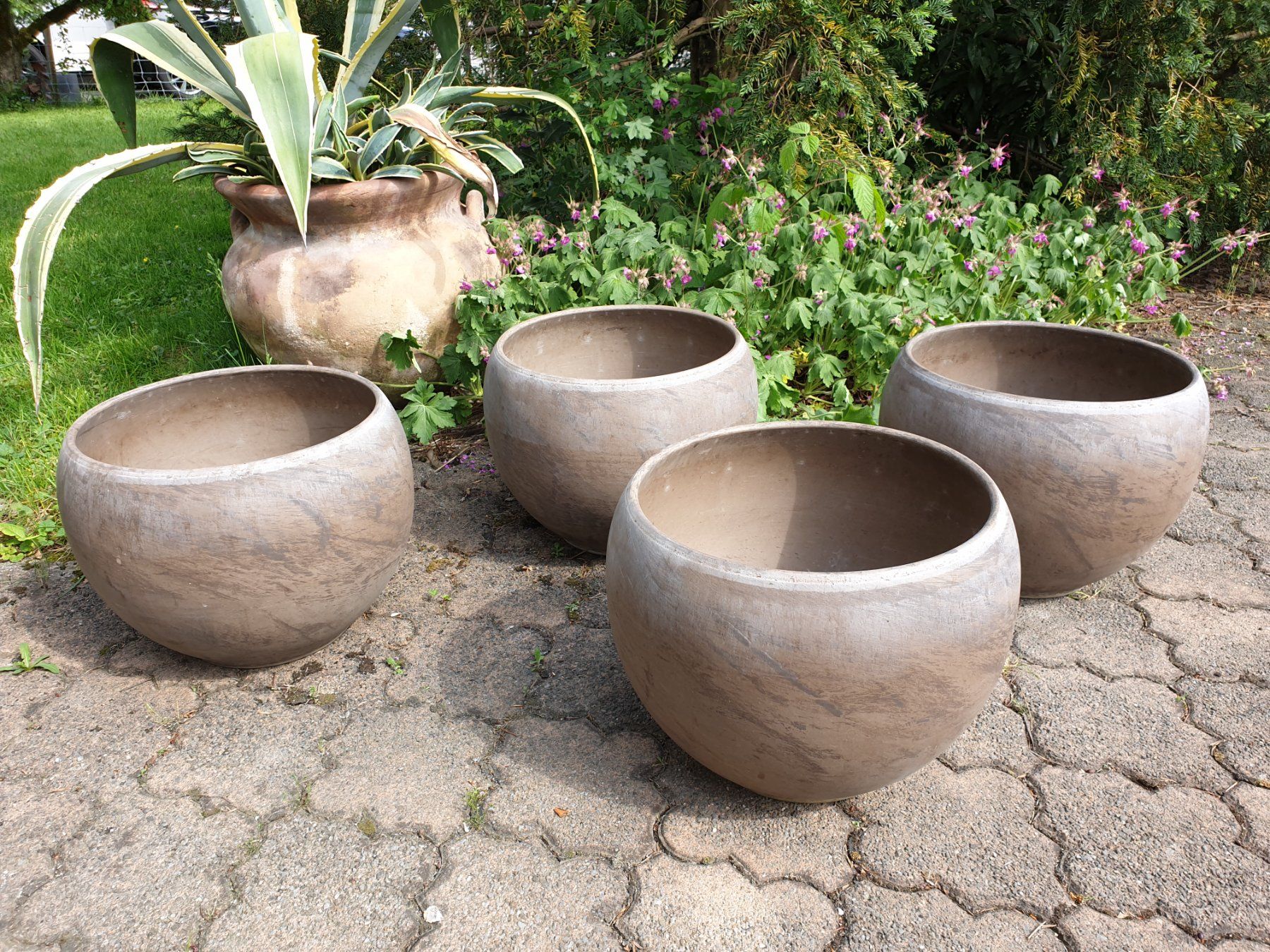 Vasi per fiori: 4 Pflanztöpfe bauchig – Usato da Tuggen venduto da Mviola2 1