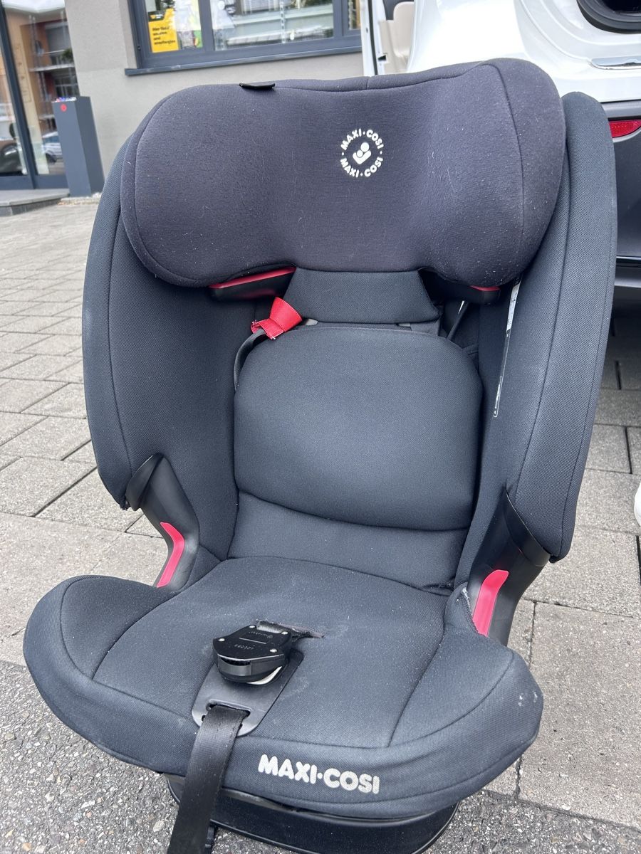 Seggiolini per auto: Maxi-Cosi Titan Pro i-Size – Usato da Landschlacht venduto da Magathinho 1