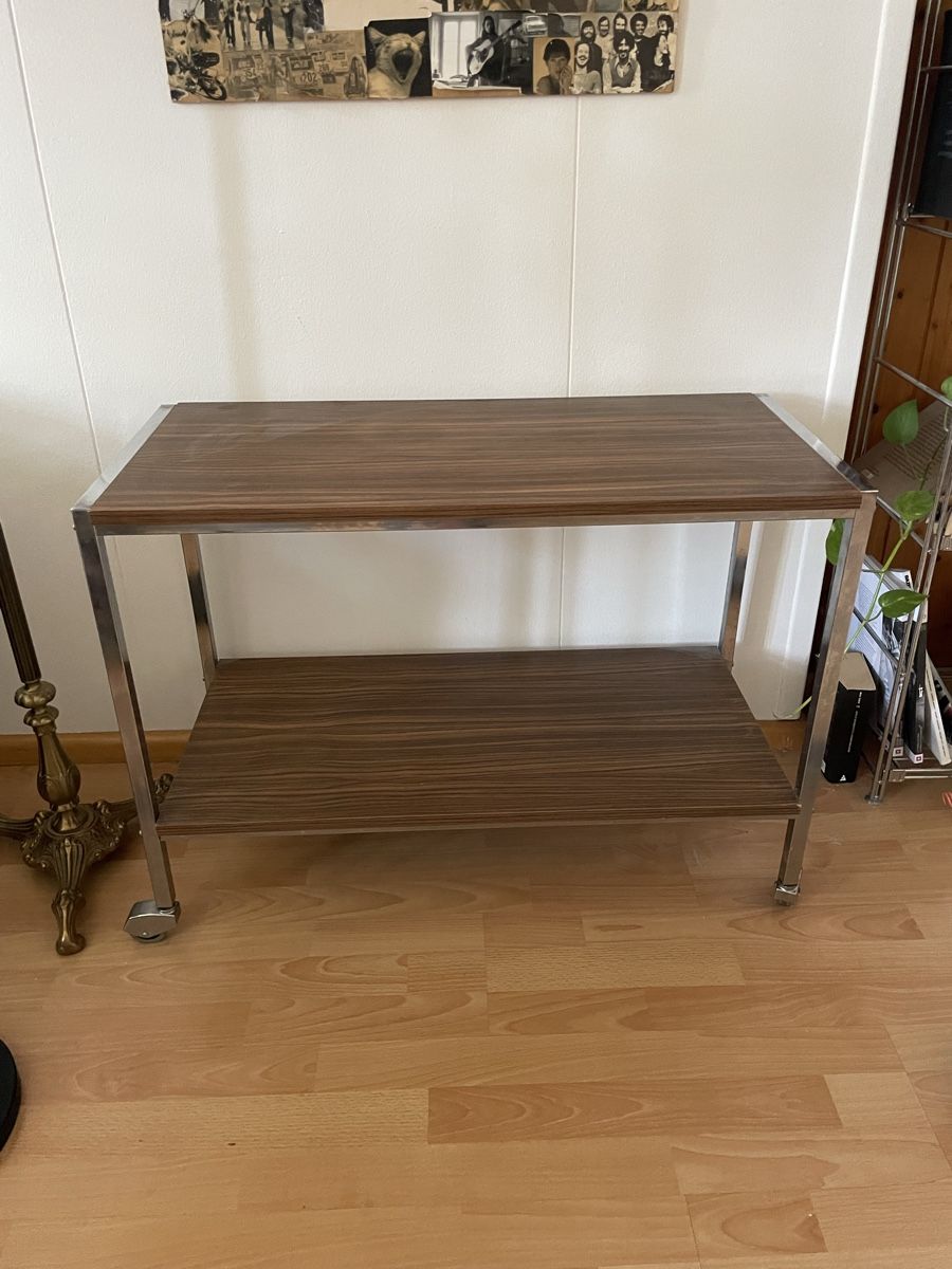 Scaffali: table étagère à roulettes vintage  – Usato da Biel/Bienne venduto da atomkinder