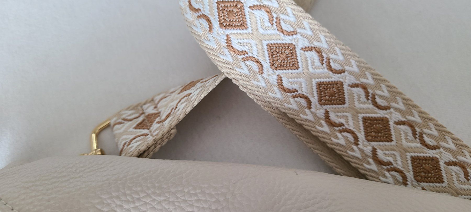 Sacs femmes: Bauchtasche aus Leder – D'occasion à Basel par Luzora 7