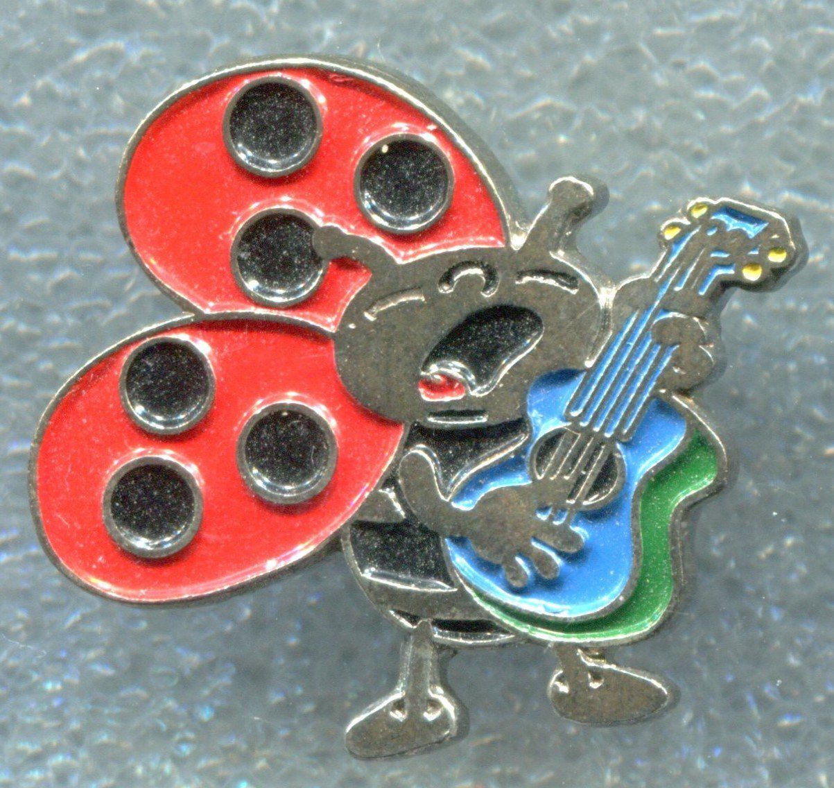 Plaquettes & Badges: BLICK Käfer  Sänger mit Gitarre  – D'occasion à Winterthur par Sammleroase