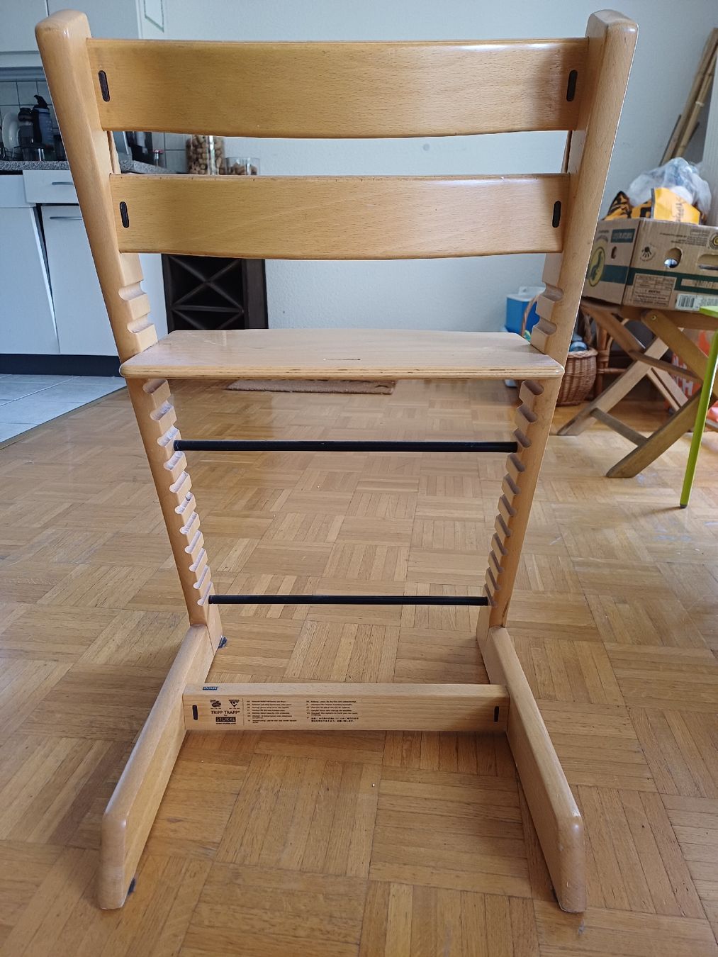 Stokke Stühle: Chaise pour enfant en bois – Defekt aus Nyon von Kyr_And 4
