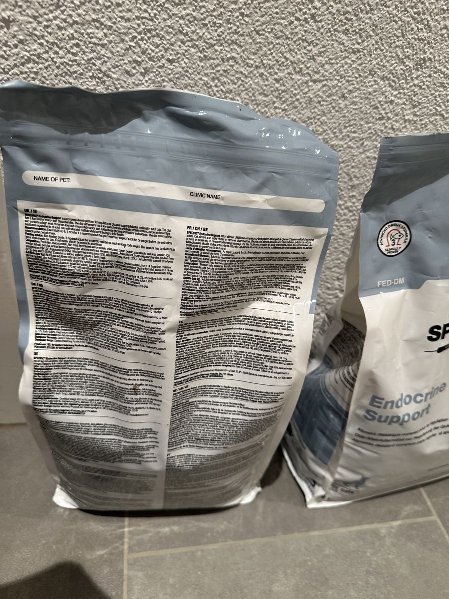 Nourriture: Specific FED-DM Endocrine Support Katzenfutter – Neuf (Voir description) à Döttingen par zepelin60 1