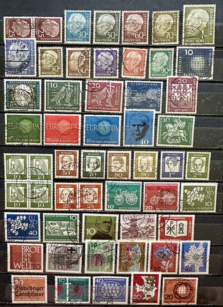 Tous les timbres: Deutschland  – D'occasion à Duebendorf par Fczfanrobi