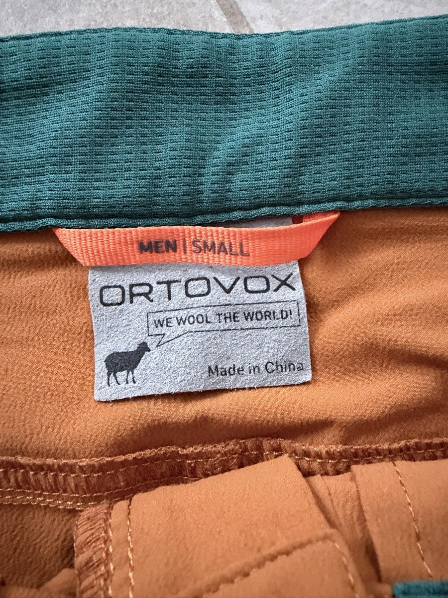Ortovox Pantaloni: Ortovox Shorts Herren Grösse S – Usato da Brüttisellen venduto da Ayersa 2