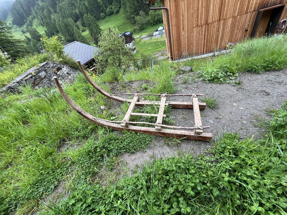 wundersch-ne-traditionelle-l-tschentaler-hornschlitten-gebraucht-in