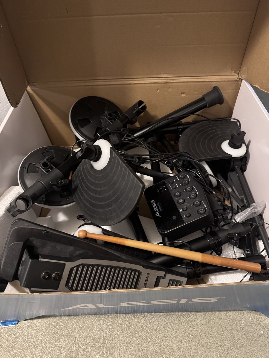 Alesis Strumenti musicali: Alesis Dmlite Kit Schlagzeug – Usato da Basel venduto da Gucci57 1