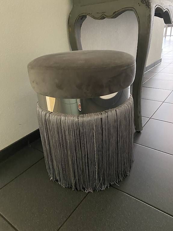 Hocker: Sitzhocker mit Fransen – Gebraucht aus Worb von Khloe72 2