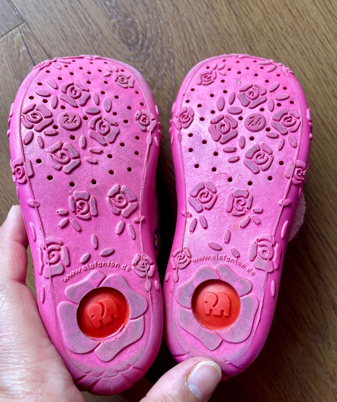 Elefanten Scarpe per ragazze: Finken/ Hausschuhe Elefanten rosa, Gr. 24 – Usato da Gümligen venduto da soleil149 5