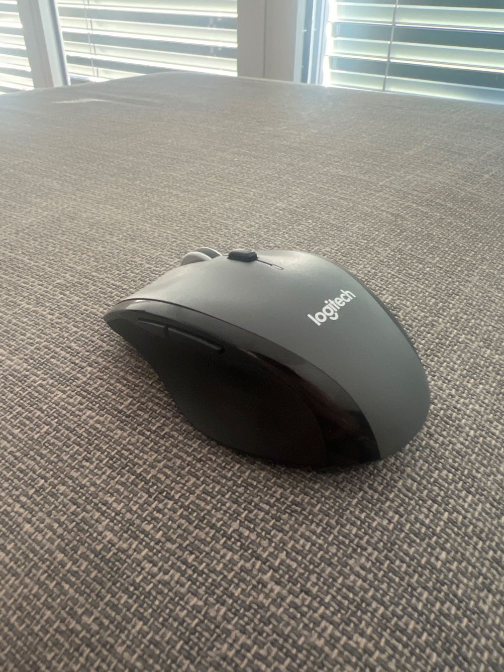 Logitech Mouse: souris logitech M705 très très peu servi – Usato da Ollon VD venduto da Rider_27 1