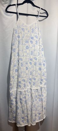 Sommerliches Maxikleid mit Muschelmuster