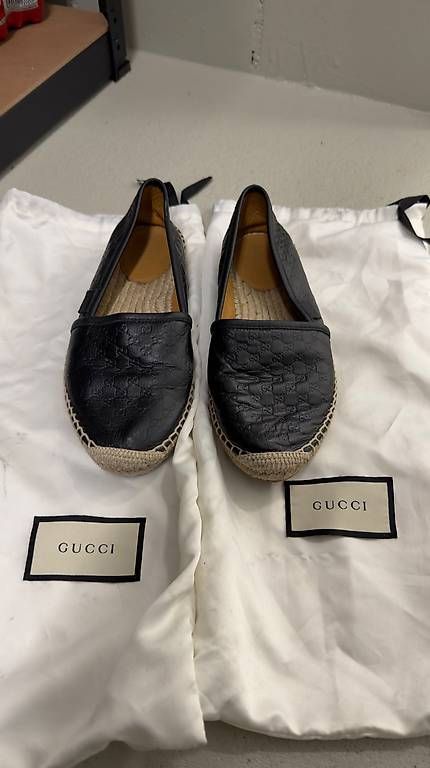 Chaussures femmes: Gucci Espadrilles Damen Schwarz – D'occasion à Rudolfstetten par mafi46