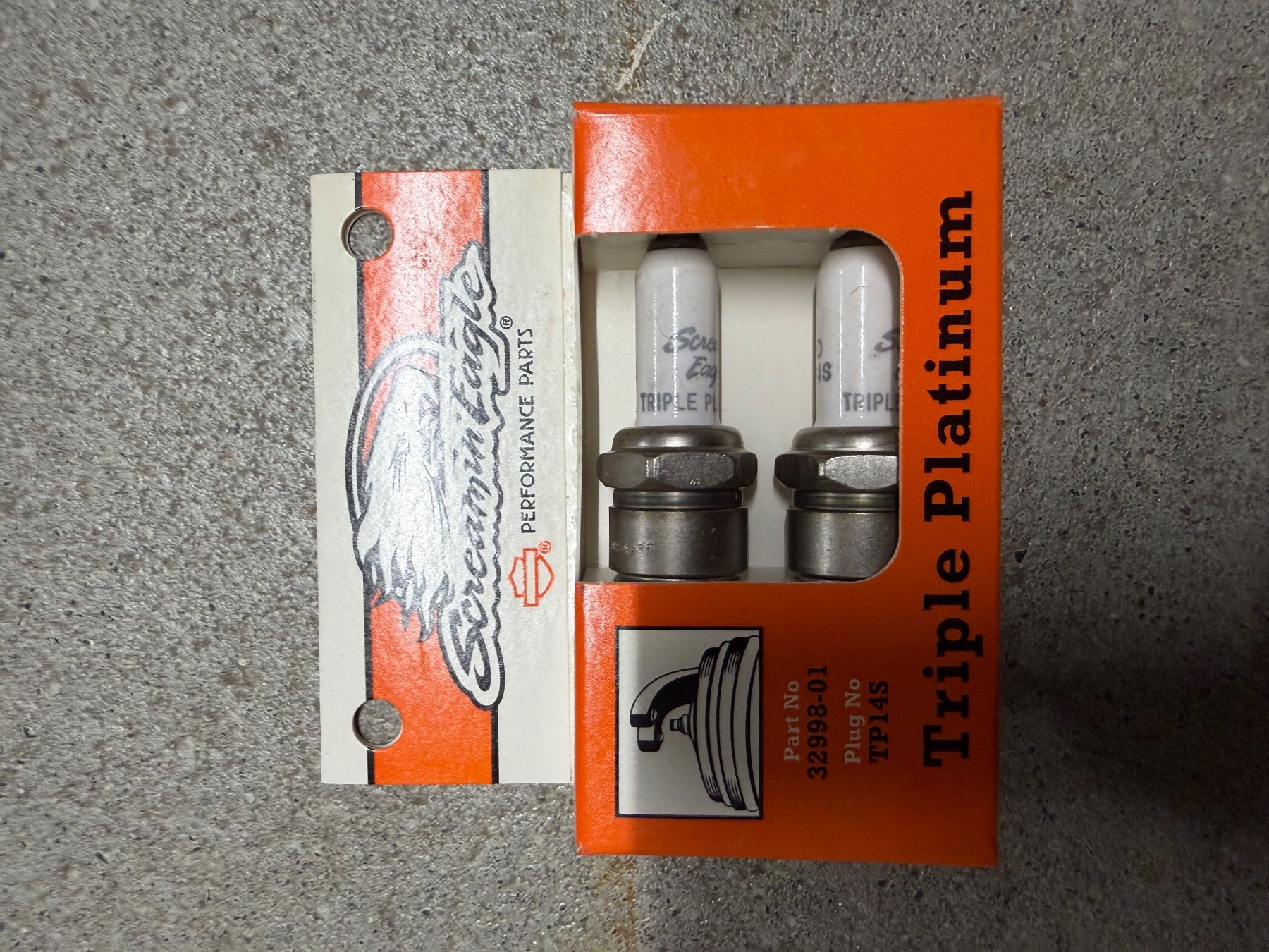 Harley-Davidson Tutti i ricambio per moto: 32998-01 Harley-Davidson Screaming Eagle Zündkerzen – Nuovo e nell'imballaggio originale da Ostermundigen venduto da jas_9j7d 1