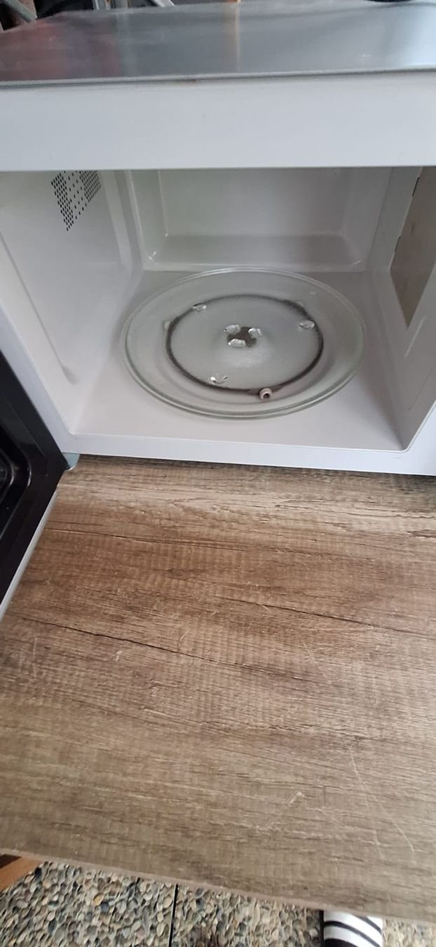 Mio Star Backöfen: MIOSTAR Mikrowelle mit Grill 800W NEU – Neu (gemäss Beschreibung) aus Balsthal von Leila_Luna 2