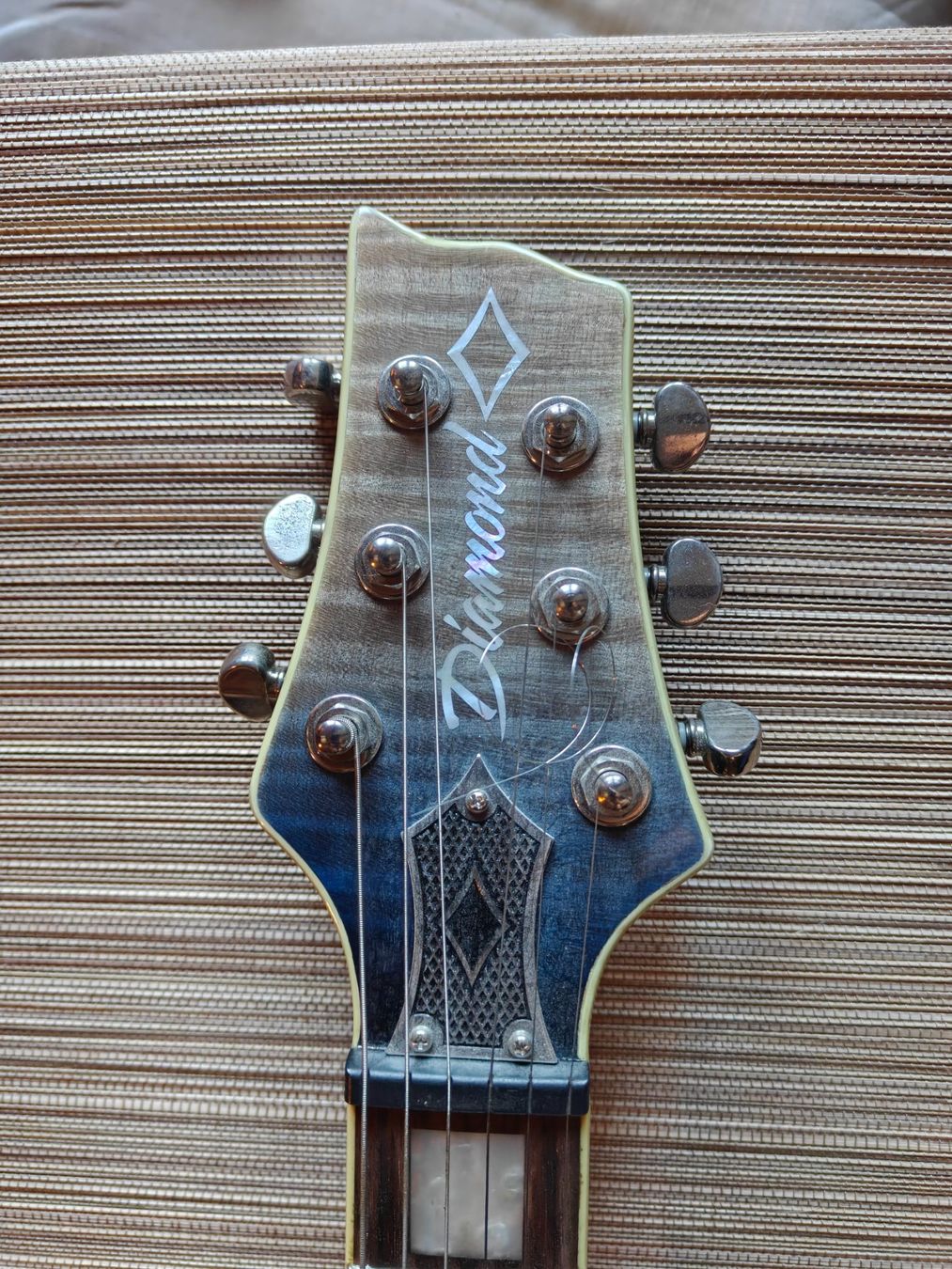 Musikinstrumente: Diamond Monarch FM - Midnight Moonrise – Gebraucht aus Elgg von Totendio 3