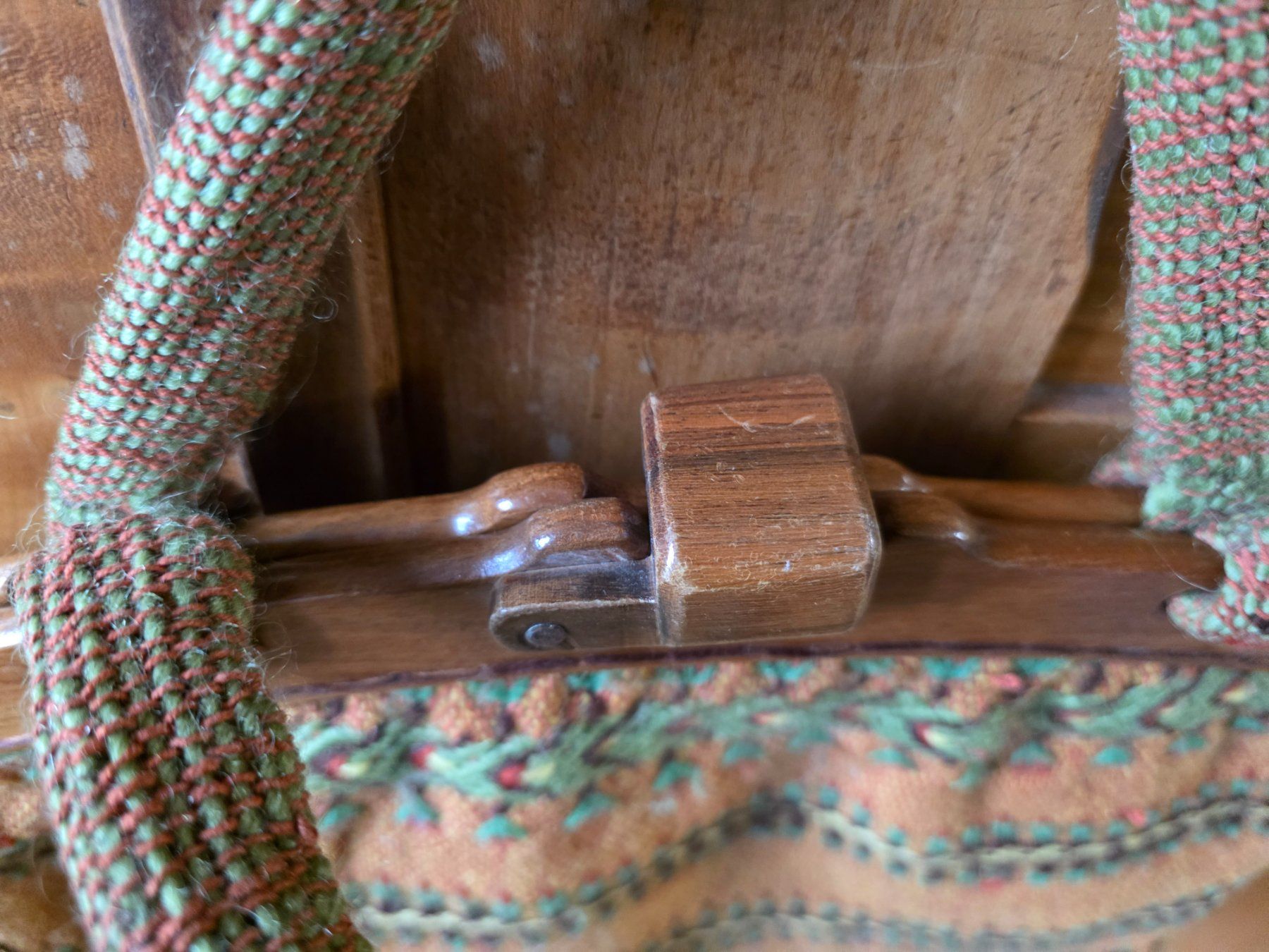 Borse da donna: Vintage Hand Tasche Stoff Holz – Usato da Walterswil BE venduto da Lonitti 2