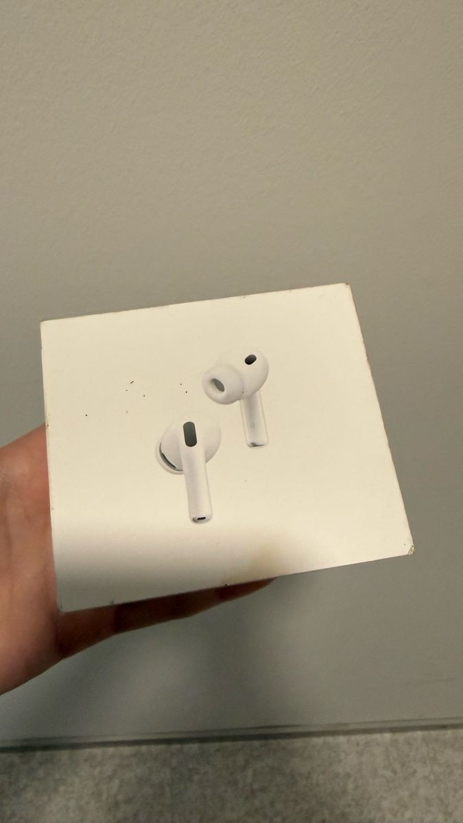 Apple Cuffie: Apple Airpods Pro 3 NEU – Nuovo e nell'imballaggio originale da Basel venduto da yoe_p8xd