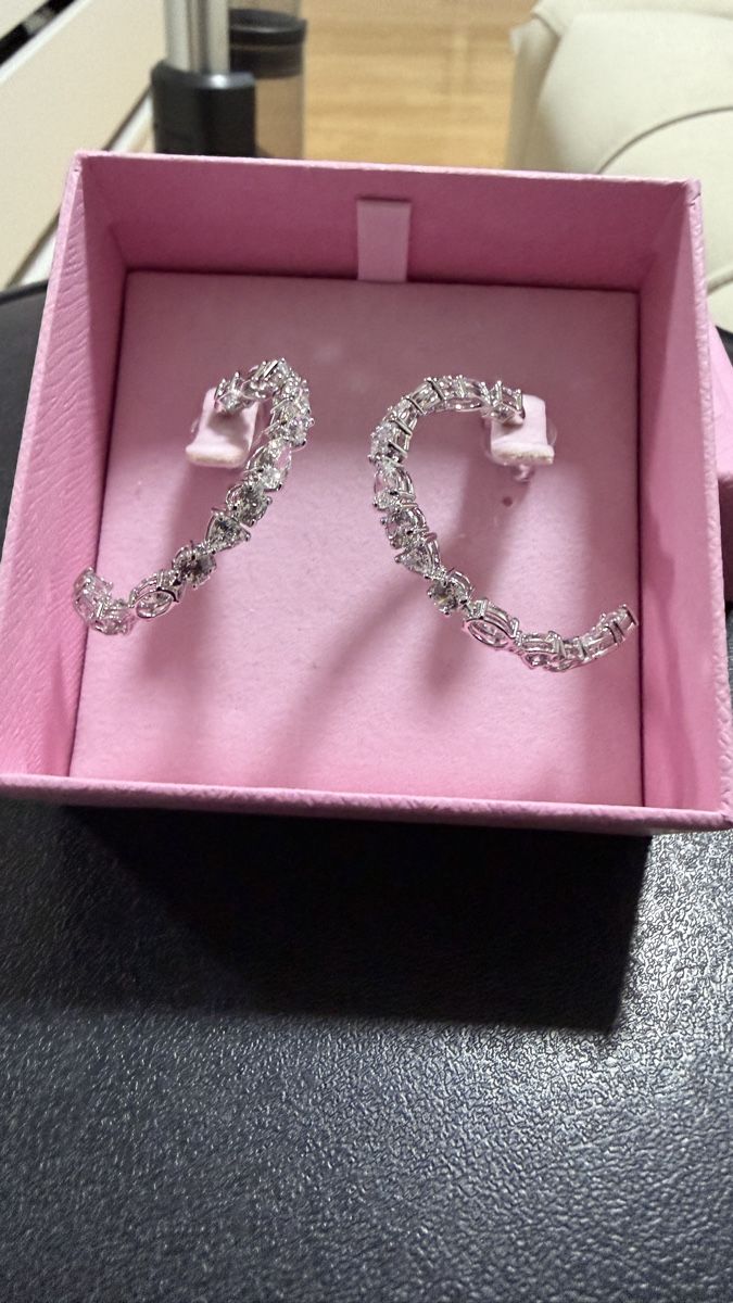 Swarovski Orecchini pendenti & Orecchini a lobo: Swarovski Ohrringe, neuwertig – Nuovo (secondo la descrizione) da Wittenbach venduto da nit_7qjy