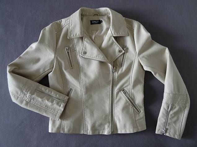 Only Giacche: Jacke Blazer Kunstlederjacke Gr.S/ 38 – Nuovo (secondo la descrizione) da Bazenheid venduto da Aebi55