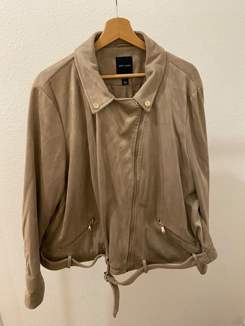 New Look Jacken: New Look Jacke Wildleder-Optik beige Gr. 52 – Gebraucht aus Pratteln von a23_j2gs 4
