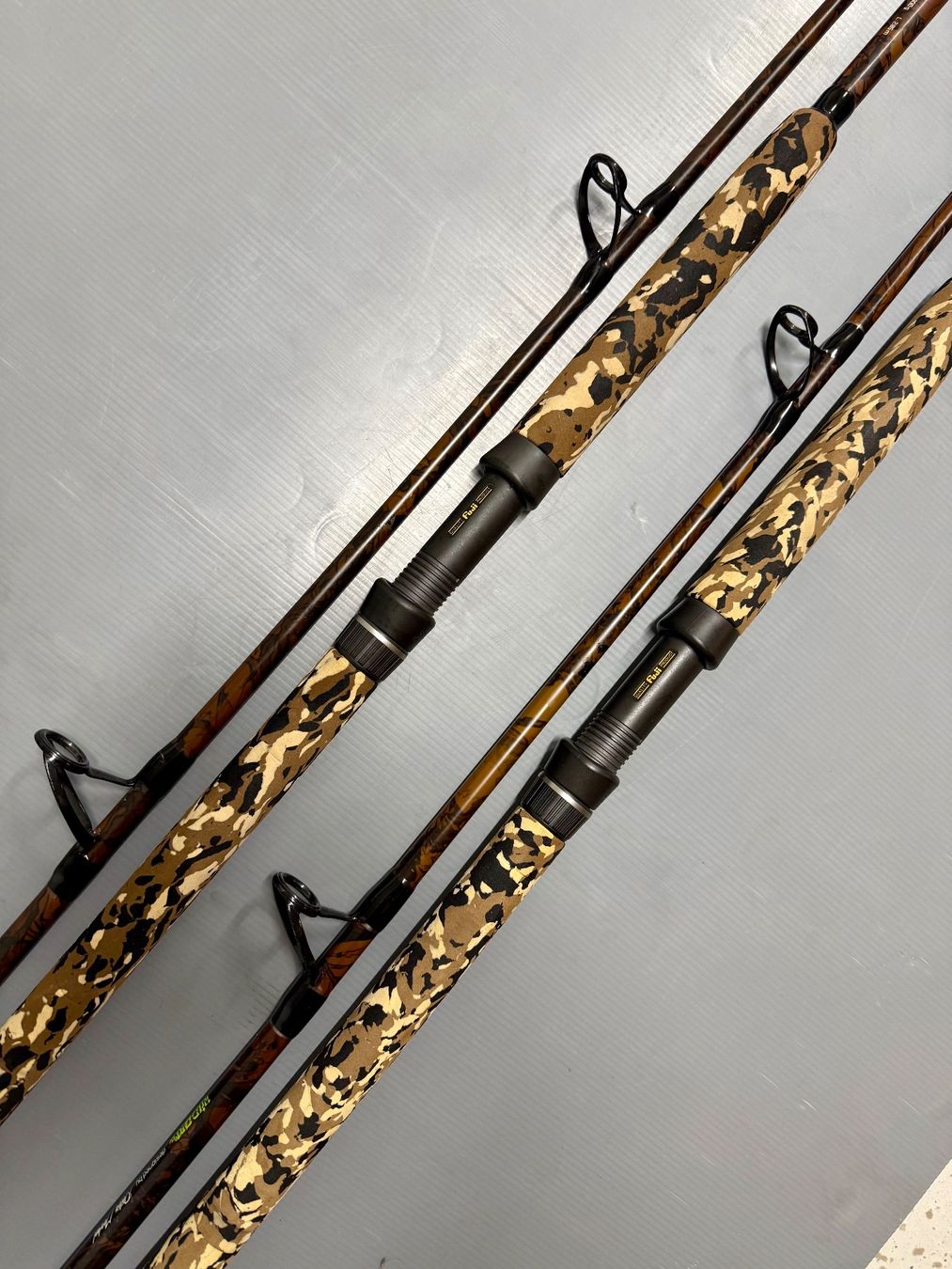 Canne da pesca: 2x  Wildcat Welsruten 2.85m – Usato da Trimbach venduto da duri..