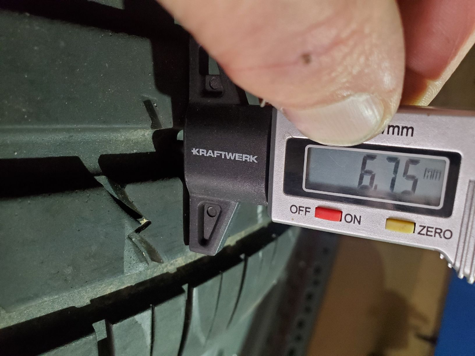 Pneus & Roues: Sommerreifen SUV – D'occasion à Disentis/Mustér par alu_pp52 4
