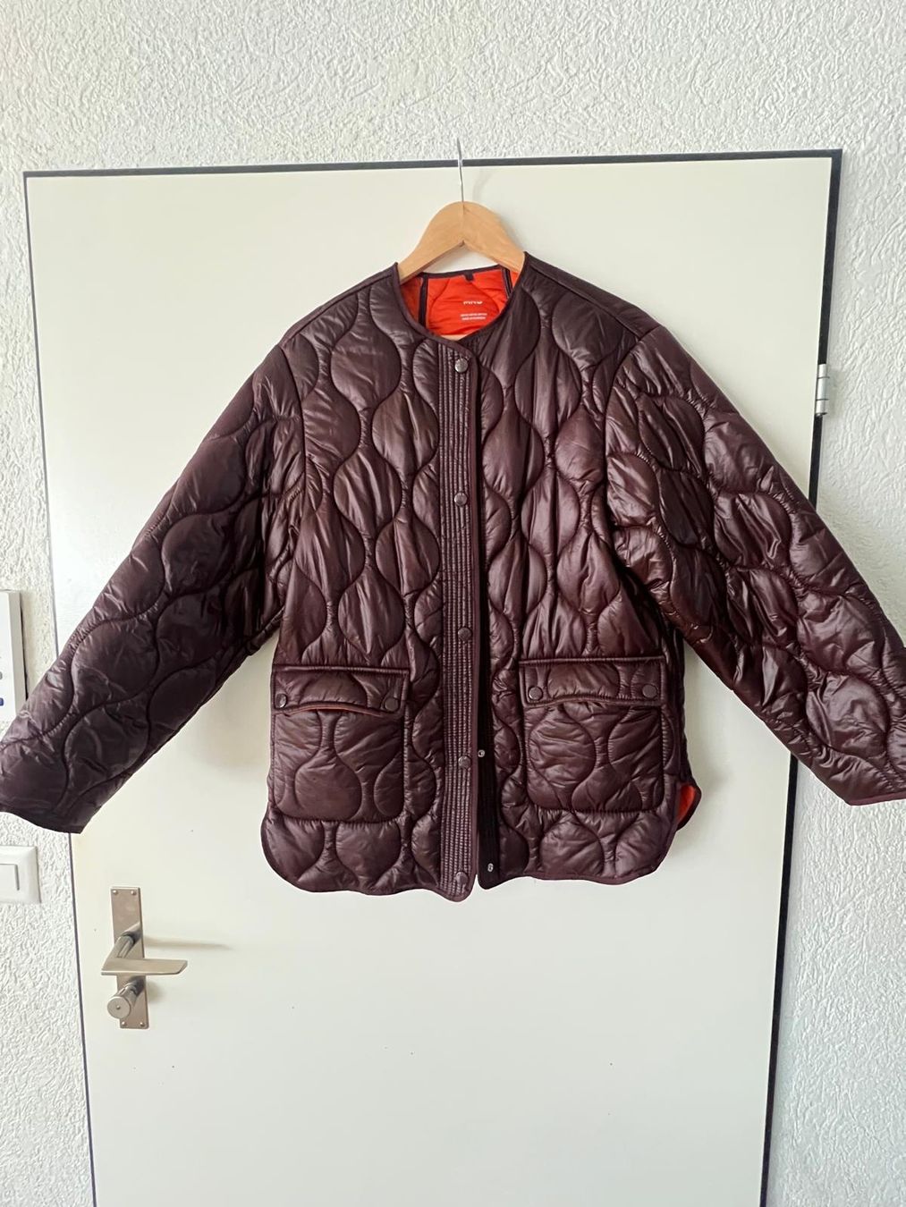 Mango Giacche: Oversize Steppjacke – Usato da Neuhausen venduto da ivl_mc5j