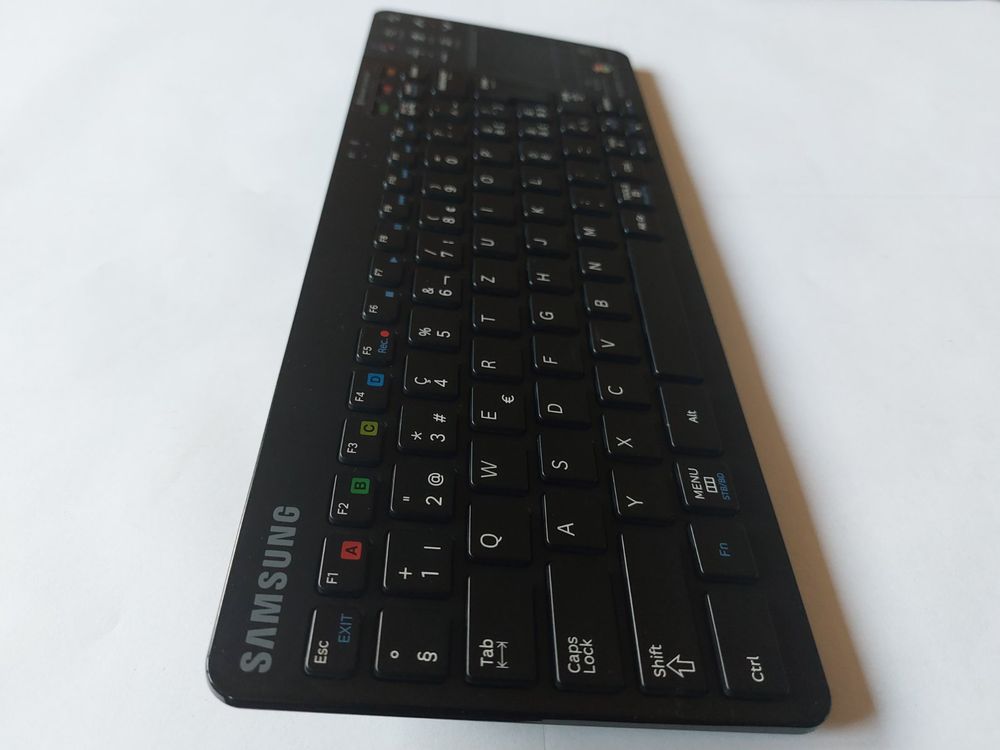 SAMSUNG VGKBD2000, Smart Wireless Keyboard; CHLayout Kaufen auf Ricardo