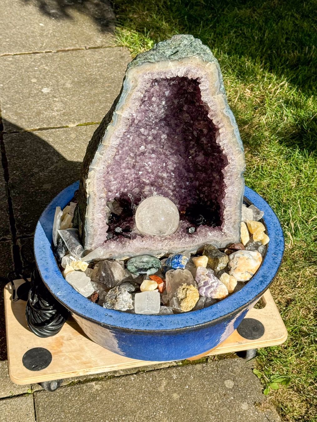 Stagni & Fontane ornamentali: Grosser Amethyst Drusen Brunnen – Usato da Stein AG venduto da choroazon 7