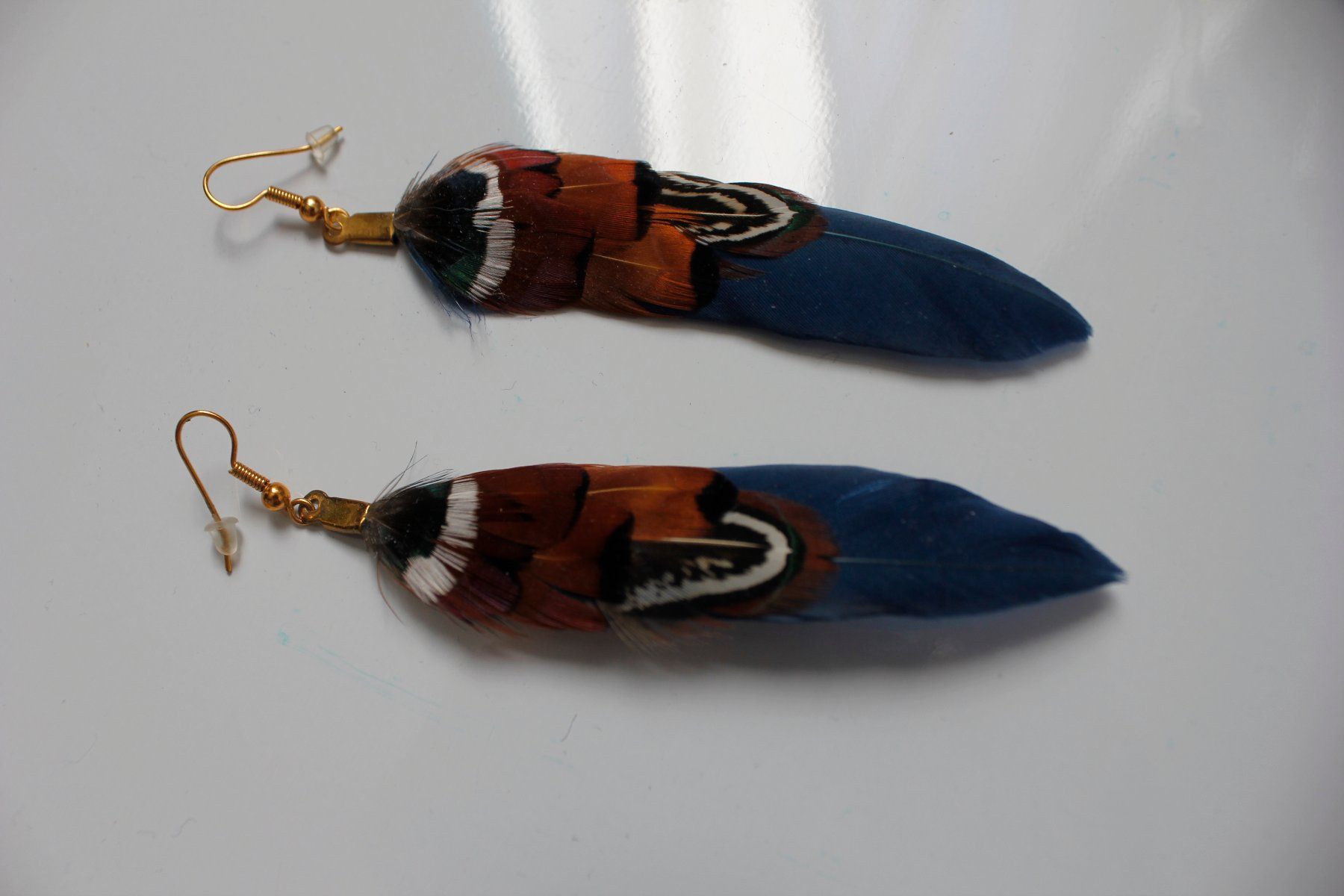 Orecchini pendenti & Orecchini a lobo: Boucles d'oreilles en plumes véritables – Nuovo (secondo la descrizione) da Fribourg venduto da metalhands 1