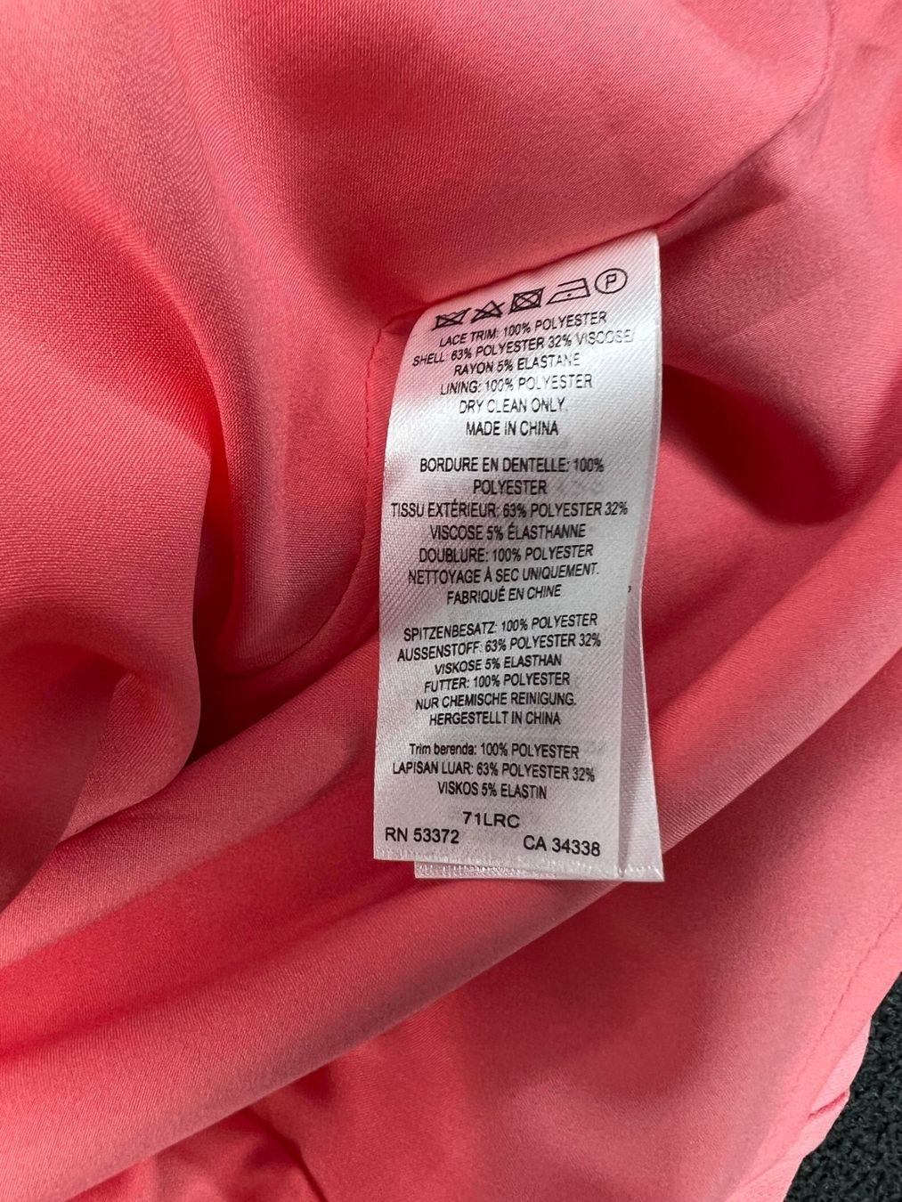 Kleider: Neues Kleid L – Neu und originalverpackt aus Riehen von edu_92w7 2