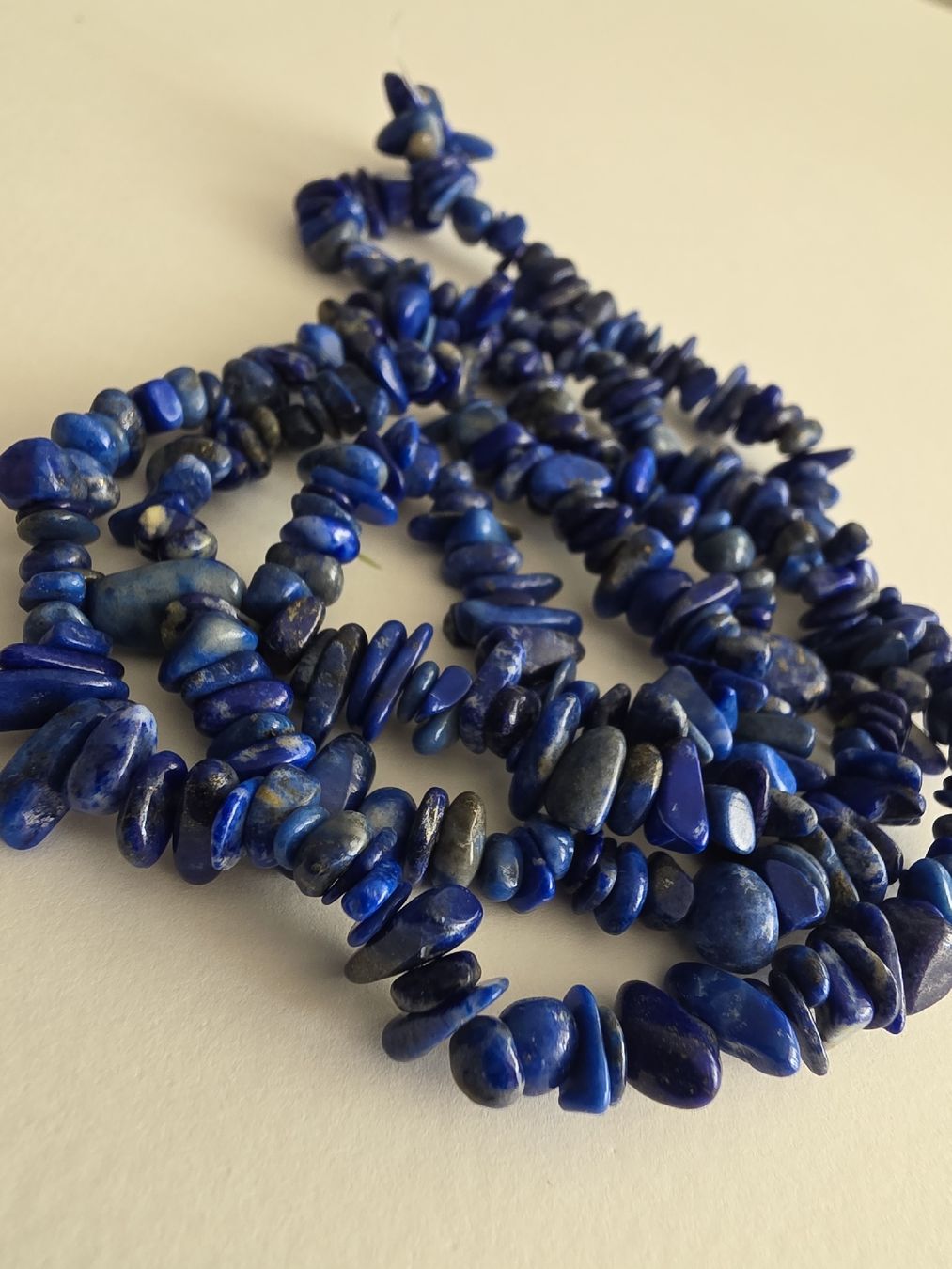 Minéraux & Lithothérapie: Lapislazuli Splitter ca.4-12mm. Strang ca.80cm. – Neuf avec emballage d'origine à Menziken par Mirager 2