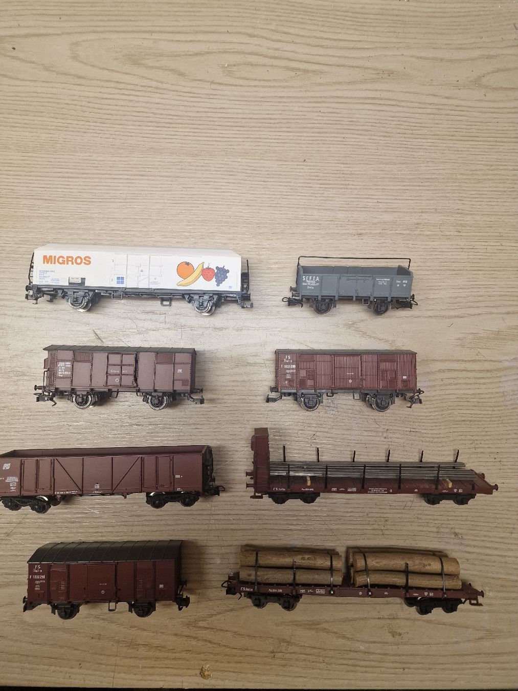 Rivarossi Modellini di ferrovie: Eisenbahn Güterwagen Rivarossi HO  – Usato da Herzogenbuchsee venduto da ioa_zcm6 8