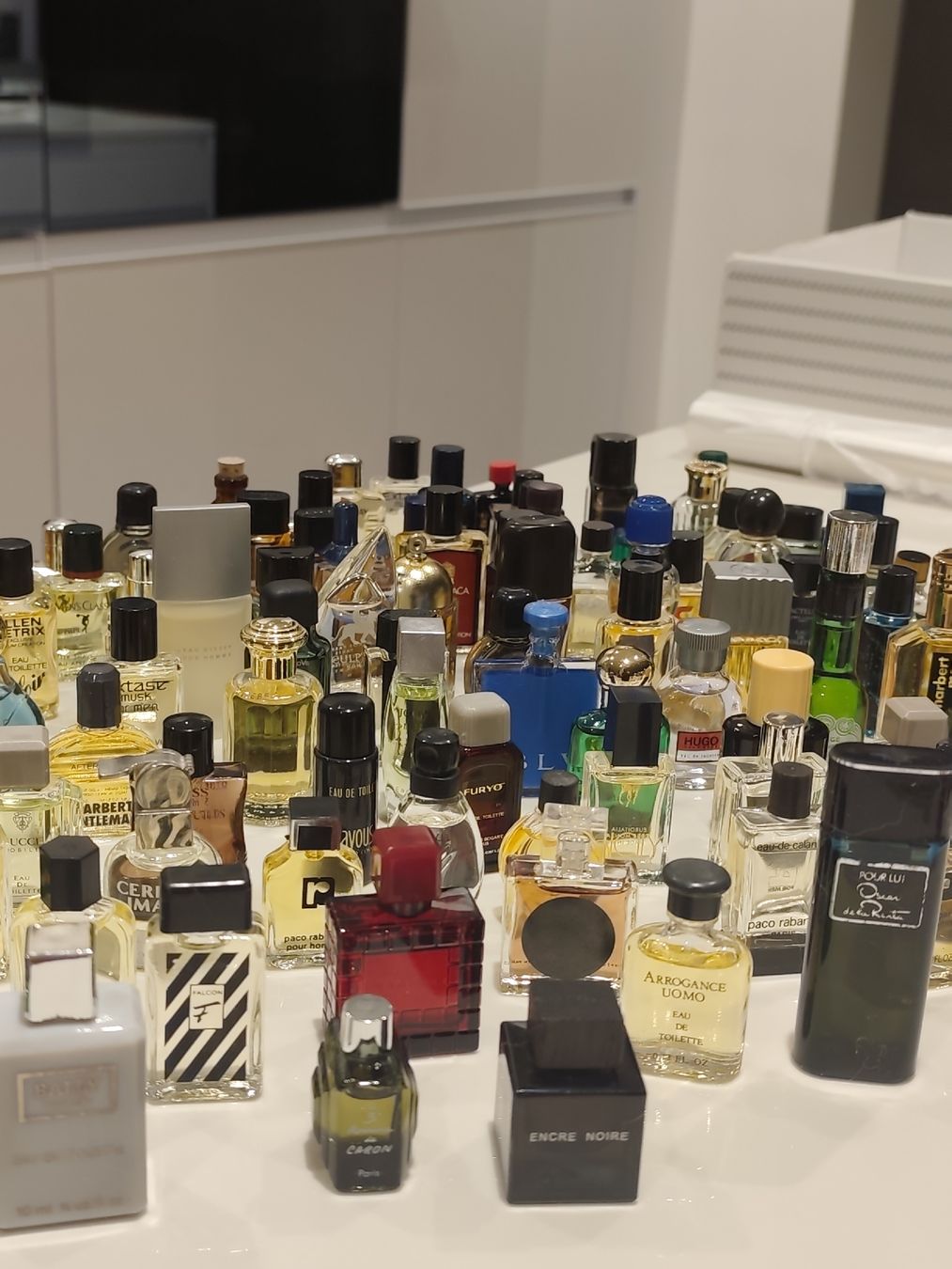 Profumi & Eau de Toilette: Parfume collection miniature vintage – Usato da Männedorf venduto da Ursik_OnlineShop 9